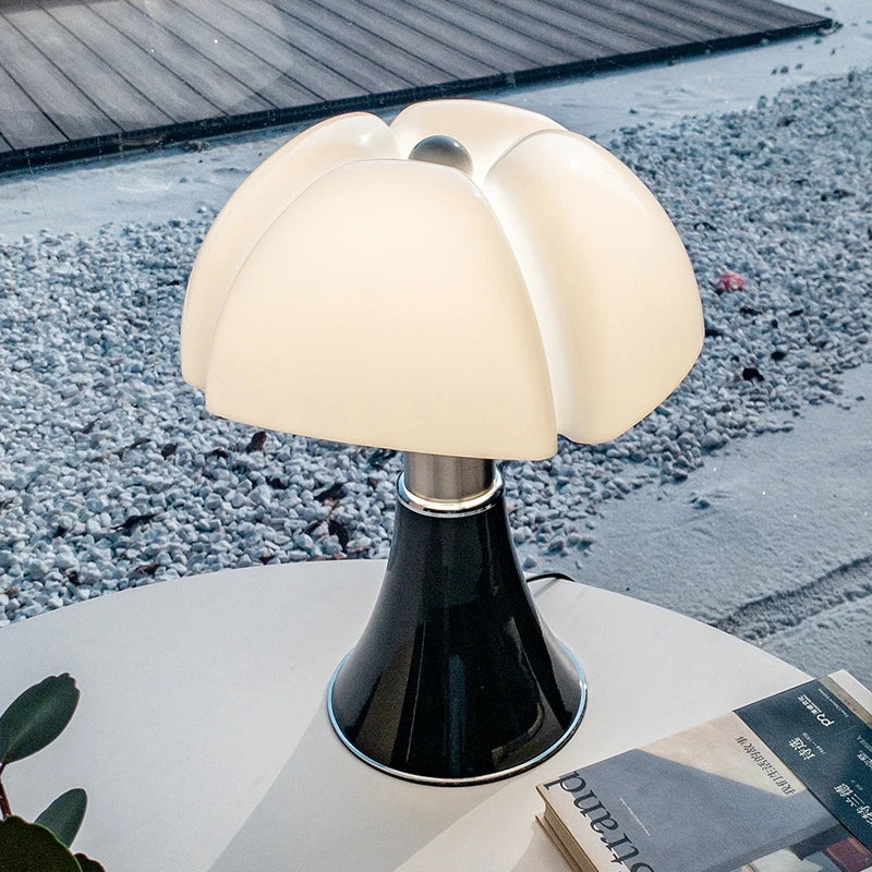 Vintage LED Desk Lamp - Pretty Lamp